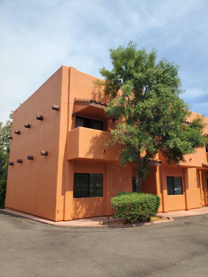 Red Rock Luxury Apartment *